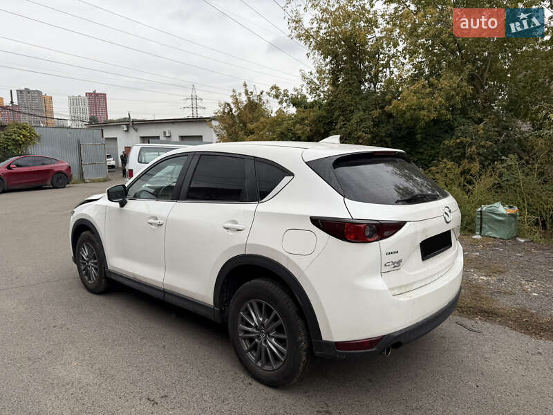 Позашляховик / Кросовер Mazda CX-5 2017 в Києві