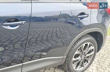 Позашляховик / Кросовер Mazda CX-5 2017 в 