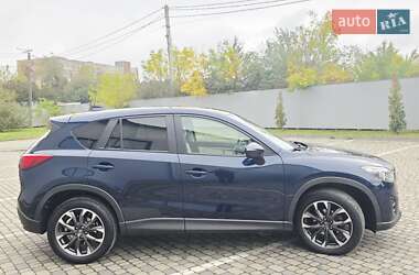 Позашляховик / Кросовер Mazda CX-5 2017 в 