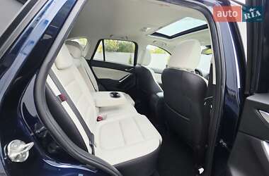Позашляховик / Кросовер Mazda CX-5 2017 в 