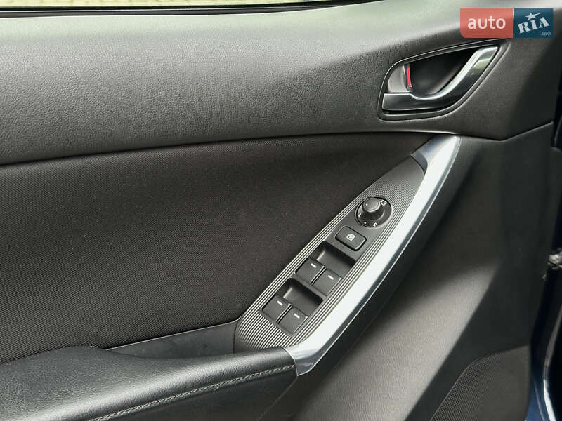 Внедорожник / Кроссовер Mazda CX-5 2015 в Стрые