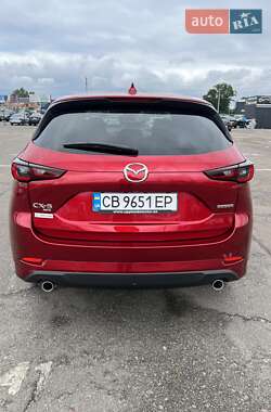 Позашляховик / Кросовер Mazda CX-5 2024 в 