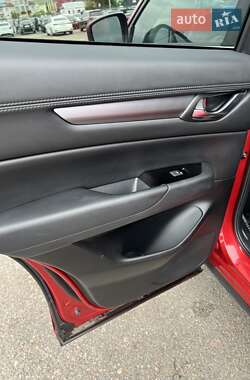 Позашляховик / Кросовер Mazda CX-5 2024 в 