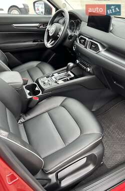 Позашляховик / Кросовер Mazda CX-5 2024 в 