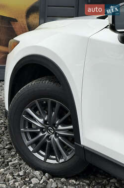 Позашляховик / Кросовер Mazda CX-5 2020 в 