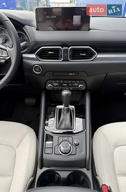 Внедорожник / Кроссовер Mazda CX-5 2024 в 