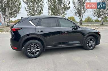 Позашляховик / Кросовер Mazda CX-5 2019 в 