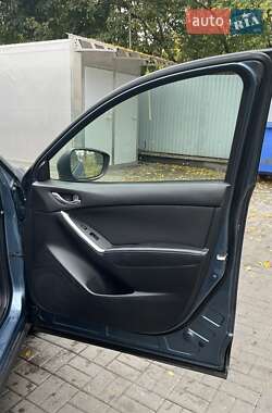 Позашляховик / Кросовер Mazda CX-5 2014 в 