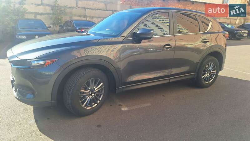 Внедорожник / Кроссовер Mazda CX-5 2017 в Киеве