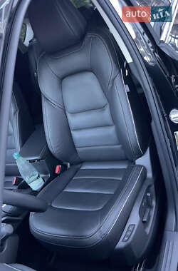 Позашляховик / Кросовер Mazda CX-5 2024 в 
