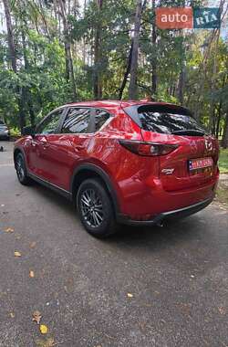 Позашляховик / Кросовер Mazda CX-5 2019 в 