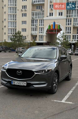 Позашляховик / Кросовер Mazda CX-5 2018 в 