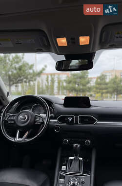Позашляховик / Кросовер Mazda CX-5 2018 в 