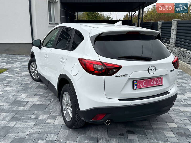 Внедорожник / Кроссовер Mazda CX-5 2016 в Калуше