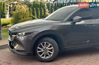 Позашляховик / Кросовер Mazda CX-5 2022 в 