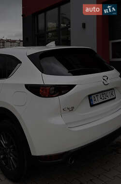 Позашляховик / Кросовер Mazda CX-5 2020 в 