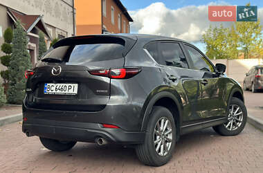 Позашляховик / Кросовер Mazda CX-5 2022 в 