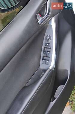 Внедорожник / Кроссовер Mazda CX-5 2014 в 