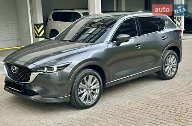 Внедорожник / Кроссовер Mazda CX-5 2023 в 