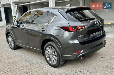 Внедорожник / Кроссовер Mazda CX-5 2023 в 