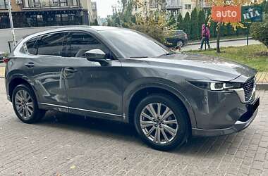 Внедорожник / Кроссовер Mazda CX-5 2023 в 