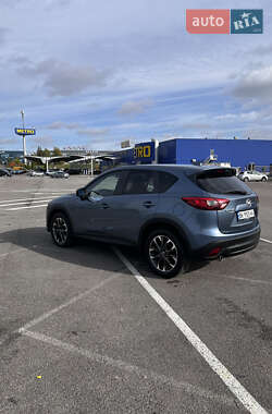 Позашляховик / Кросовер Mazda CX-5 2016 в 