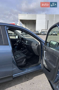 Позашляховик / Кросовер Mazda CX-5 2016 в 