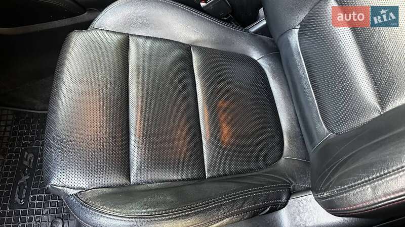 Позашляховик / Кросовер Mazda CX-5 2015 в Дніпрі