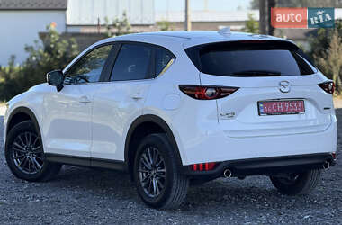 Позашляховик / Кросовер Mazda CX-5 2020 в 