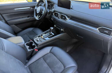 Позашляховик / Кросовер Mazda CX-5 2020 в 