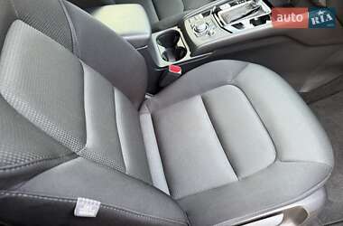 Позашляховик / Кросовер Mazda CX-5 2022 в 