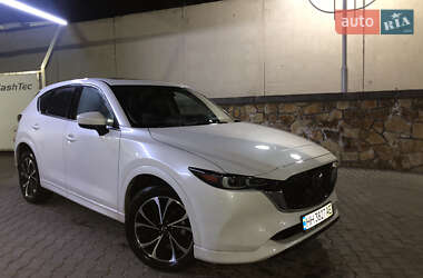 Позашляховик / Кросовер Mazda CX-5 2021 в 
