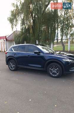 Позашляховик / Кросовер Mazda CX-5 2018 в 