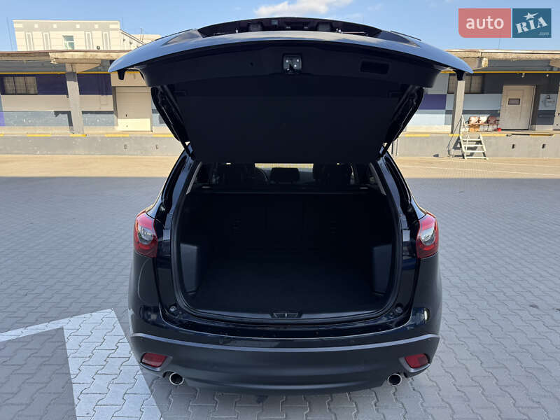 Позашляховик / Кросовер Mazda CX-5 2016 в Рівному