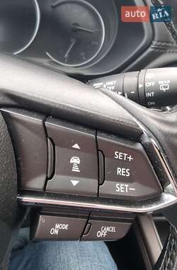Позашляховик / Кросовер Mazda CX-5 2019 в 
