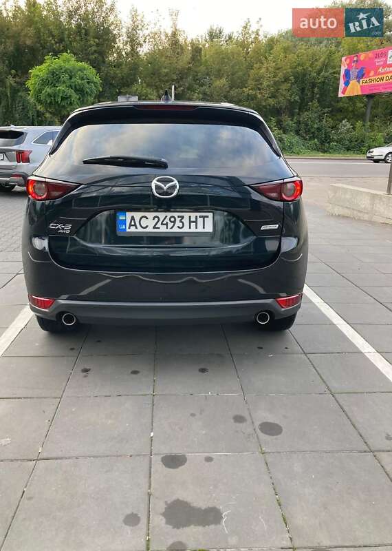 Позашляховик / Кросовер Mazda CX-5 2017 в Луцьку