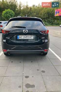 Внедорожник / Кроссовер Mazda CX-5 2017 в 