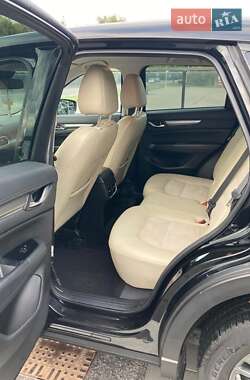Внедорожник / Кроссовер Mazda CX-5 2017 в 