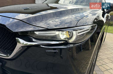 Позашляховик / Кросовер Mazda CX-5 2018 в  фото 42 Позашляховик / Кросовер Mazda CX-5 2018 в