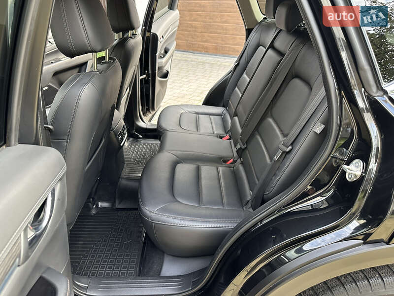 Позашляховик / Кросовер Mazda CX-5 2018 в Дубні