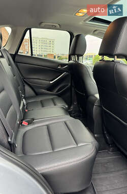 Внедорожник / Кроссовер Mazda CX-5 2016 в 