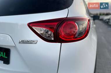 Позашляховик / Кросовер Mazda CX-5 2015 в  фото 12 Позашляховик / Кросовер Mazda CX-5 2015 в