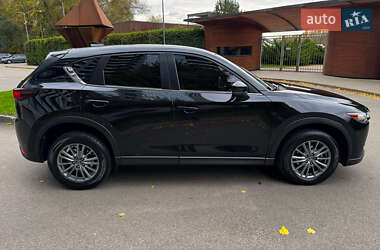 Позашляховик / Кросовер Mazda CX-5 2018 в 
