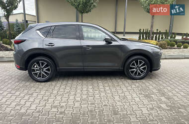 Позашляховик / Кросовер Mazda CX-5 2018 в 