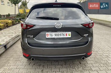 Позашляховик / Кросовер Mazda CX-5 2018 в 