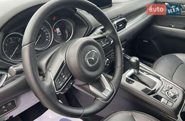 Позашляховик / Кросовер Mazda CX-5 2018 в 