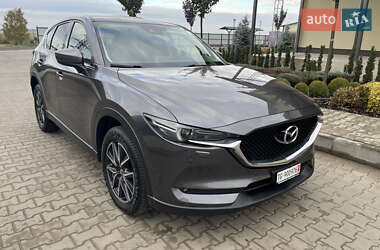 Позашляховик / Кросовер Mazda CX-5 2018 в 