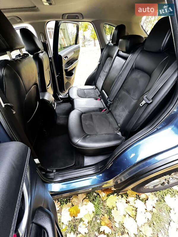 Внедорожник / Кроссовер Mazda CX-5 2017 в Киеве