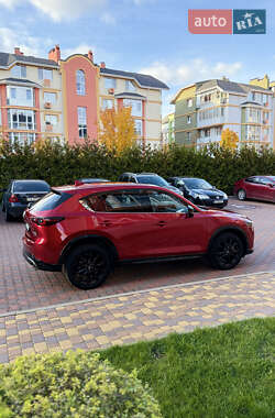 Внедорожник / Кроссовер Mazda CX-5 2023 в 