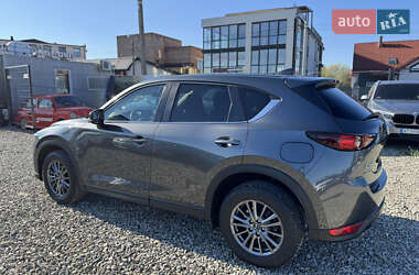 Позашляховик / Кросовер Mazda CX-5 2018 в 